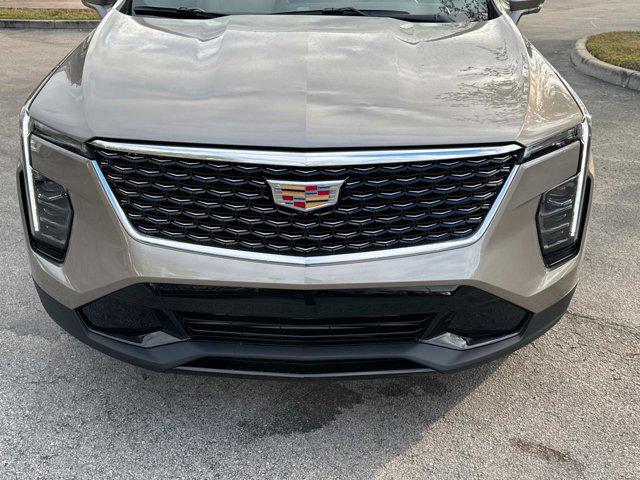 new 2025 Cadillac XT4 car, priced at $43,085