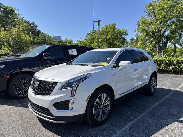 used 2022 Cadillac XT5 car, priced at $28,991