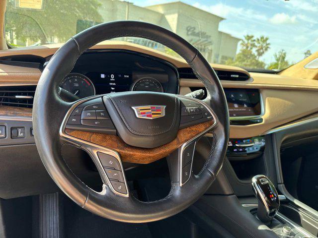 used 2022 Cadillac XT5 car, priced at $28,691
