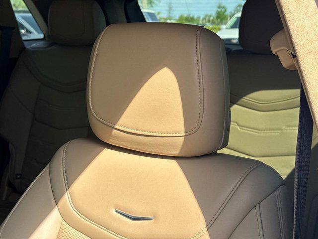 used 2022 Cadillac XT5 car, priced at $28,691