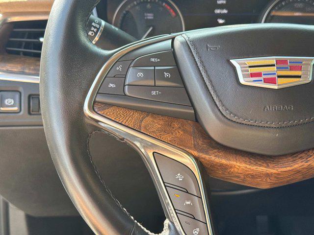 used 2022 Cadillac XT5 car, priced at $28,691
