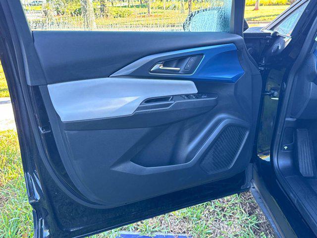 used 2025 Chevrolet Equinox EV car, priced at $25,490