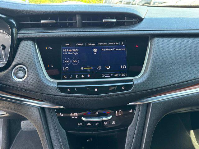used 2021 Cadillac XT5 car, priced at $31,900