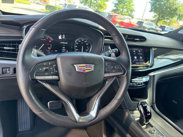 used 2025 Cadillac XT6 car, priced at $54,900