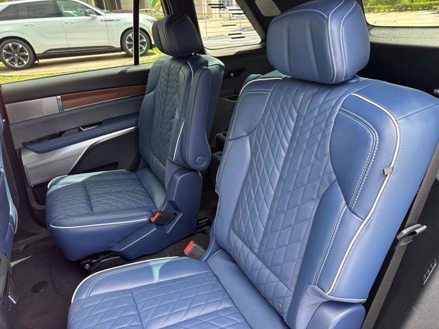 new 2026 Cadillac VISTIQ car, priced at $94,585