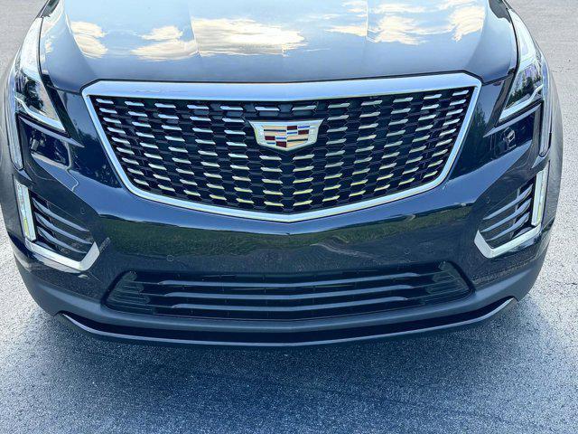 used 2021 Cadillac XT5 car, priced at $28,900