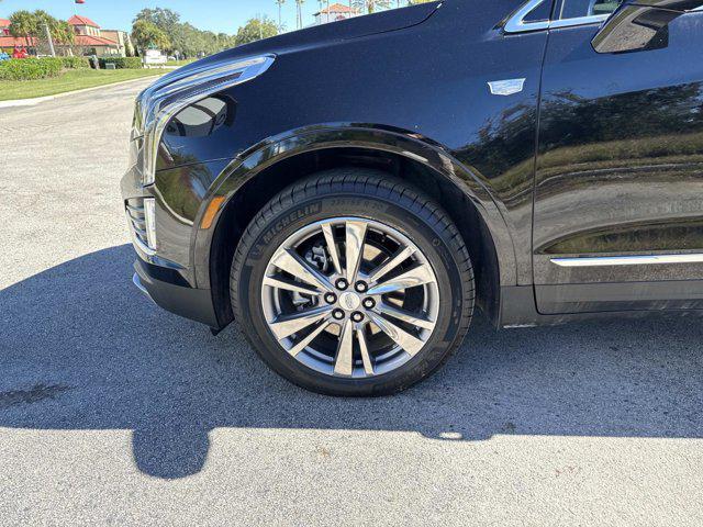 used 2025 Cadillac XT5 car, priced at $42,995