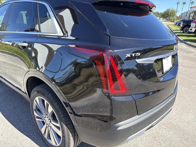 used 2025 Cadillac XT5 car, priced at $42,995