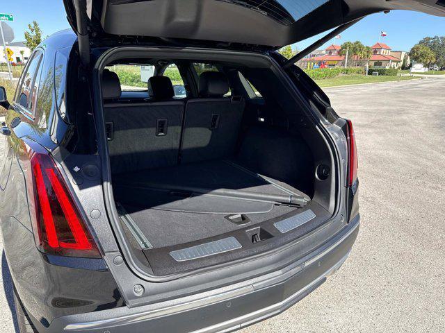 used 2025 Cadillac XT5 car, priced at $42,995