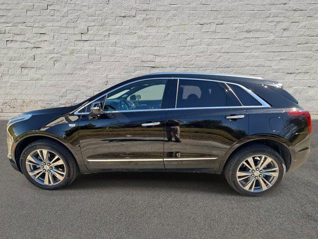 used 2025 Cadillac XT5 car, priced at $42,995
