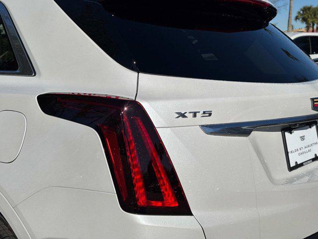 new 2025 Cadillac XT5 car, priced at $54,215