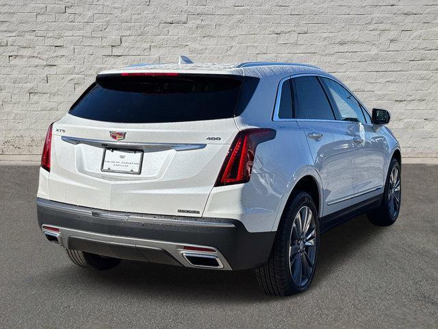 new 2025 Cadillac XT5 car, priced at $54,215