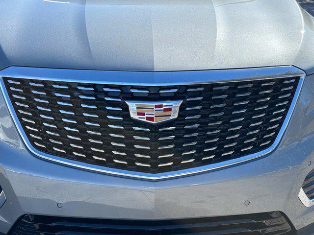 new 2025 Cadillac XT5 car, priced at $51,990