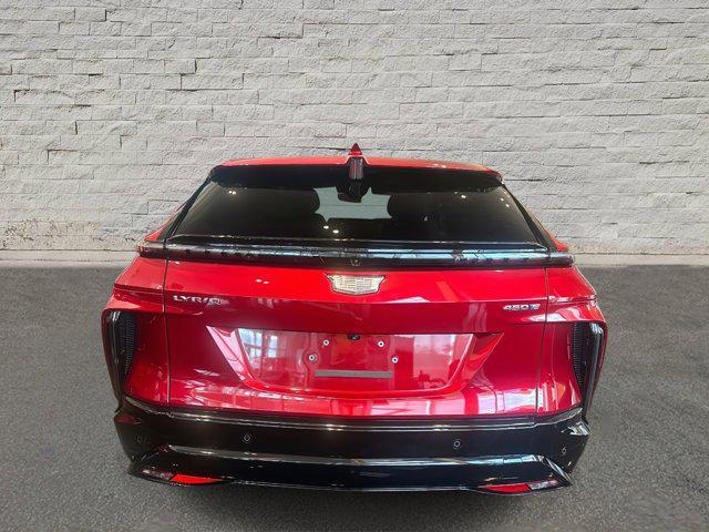 new 2025 Cadillac OPTIQ car, priced at $57,090