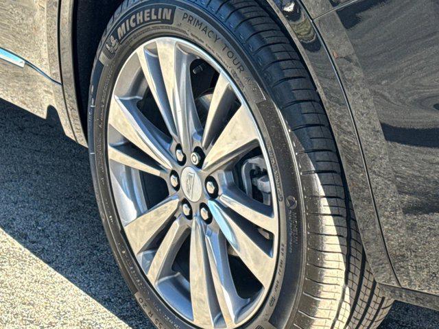 used 2024 Cadillac XT6 car, priced at $52,900