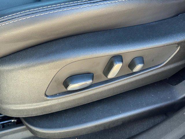 used 2025 Cadillac XT5 car, priced at $43,490