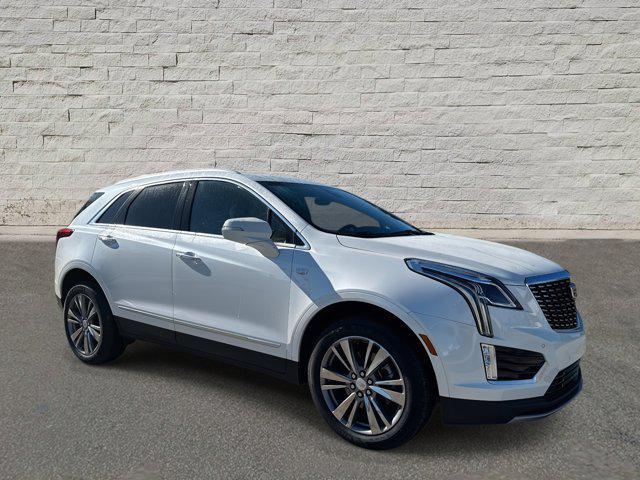 used 2025 Cadillac XT5 car, priced at $43,490