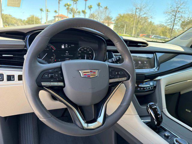 used 2024 Cadillac XT6 car, priced at $46,991