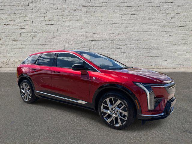 new 2025 Cadillac OPTIQ car, priced at $55,630