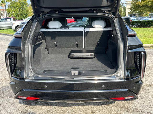 used 2024 Cadillac LYRIQ car, priced at $38,900