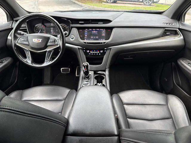 used 2022 Cadillac XT5 car, priced at $25,500