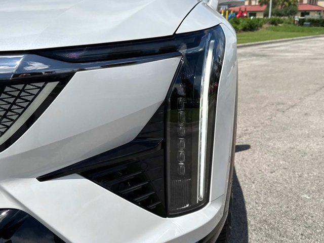 new 2025 Cadillac OPTIQ car, priced at $56,215