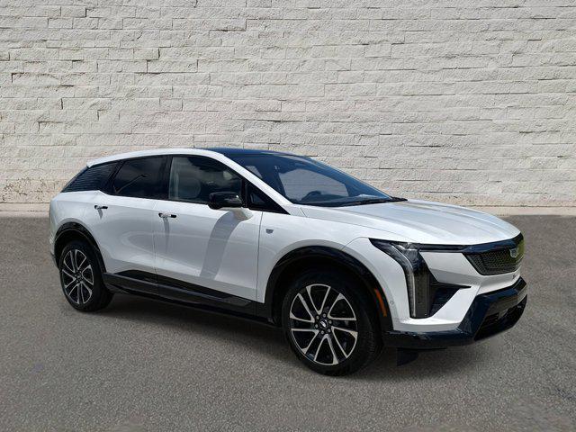 new 2025 Cadillac OPTIQ car, priced at $56,215