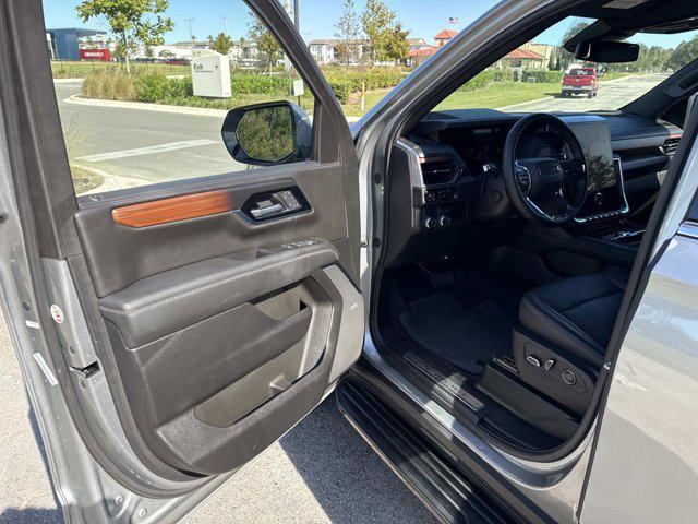 used 2025 GMC Yukon car, priced at $71,900