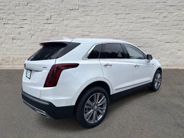 new 2025 Cadillac XT5 car, priced at $54,134
