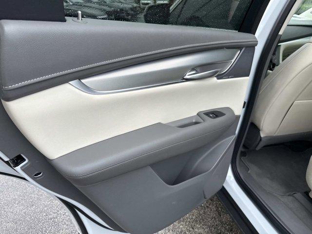 new 2025 Cadillac XT5 car, priced at $54,134