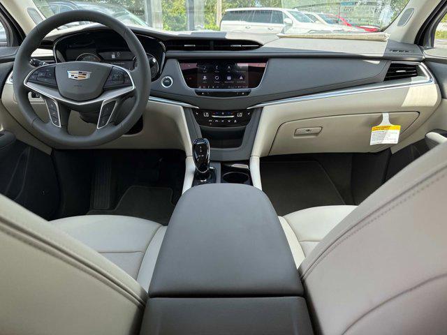 new 2025 Cadillac XT5 car, priced at $53,315