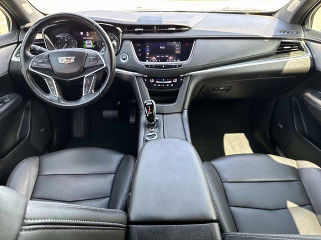 used 2021 Cadillac XT5 car, priced at $28,500