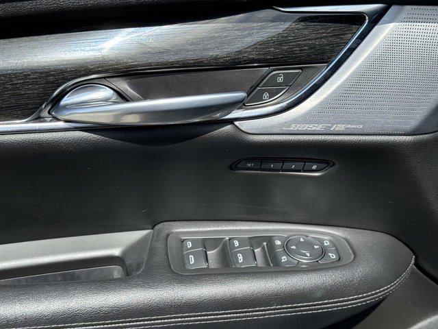 used 2021 Cadillac XT5 car, priced at $28,500