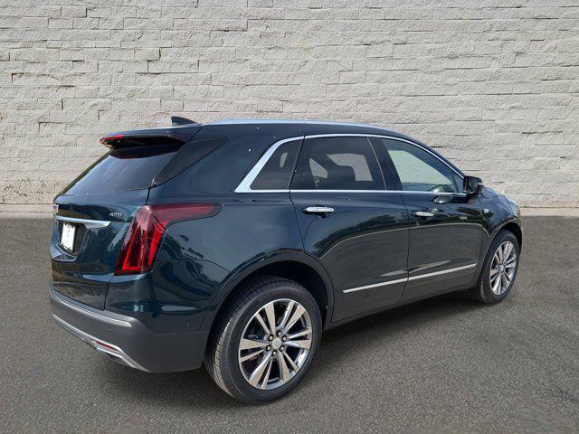 new 2025 Cadillac XT5 car, priced at $57,500