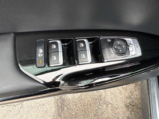 used 2023 Kia K5 car