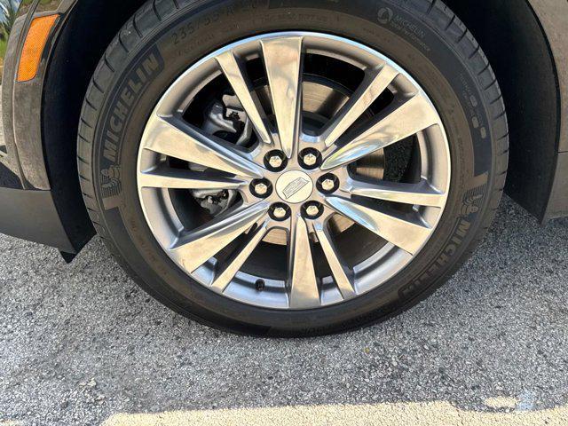 used 2024 Cadillac XT5 car, priced at $43,500