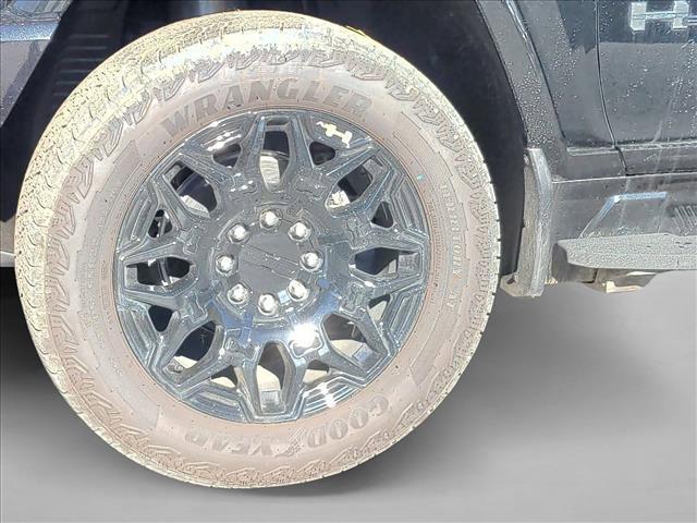 new 2025 GMC HUMMER EV SUV car, priced at $93,999