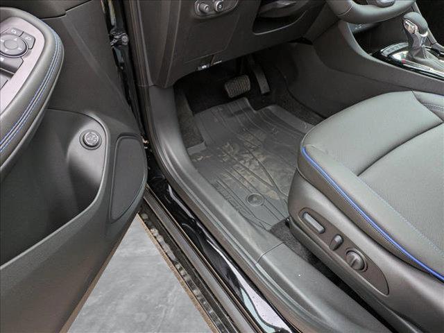 new 2025 Buick Encore GX car, priced at $30,999