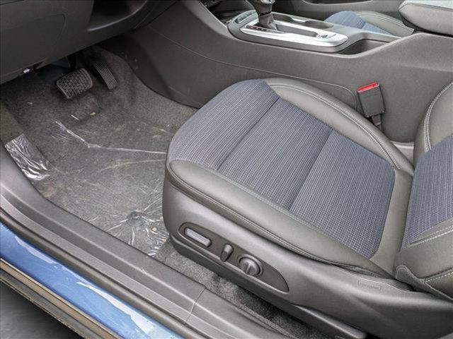 new 2025 Buick Envista car, priced at $27,427
