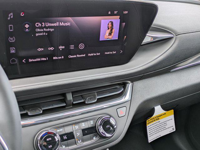 new 2025 Buick Envista car, priced at $26,049