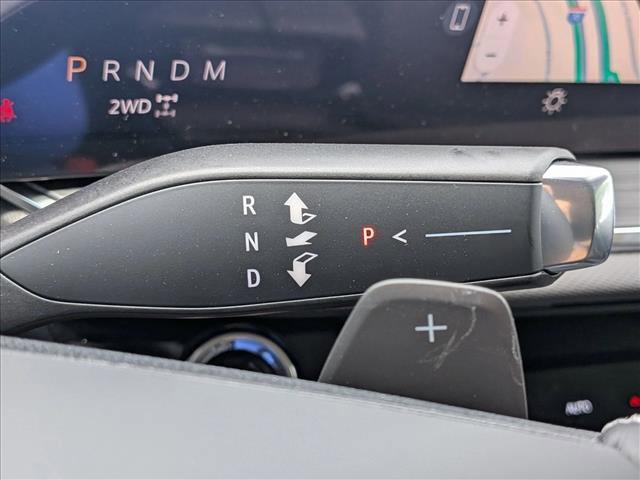 new 2025 Buick Envision car, priced at $36,298