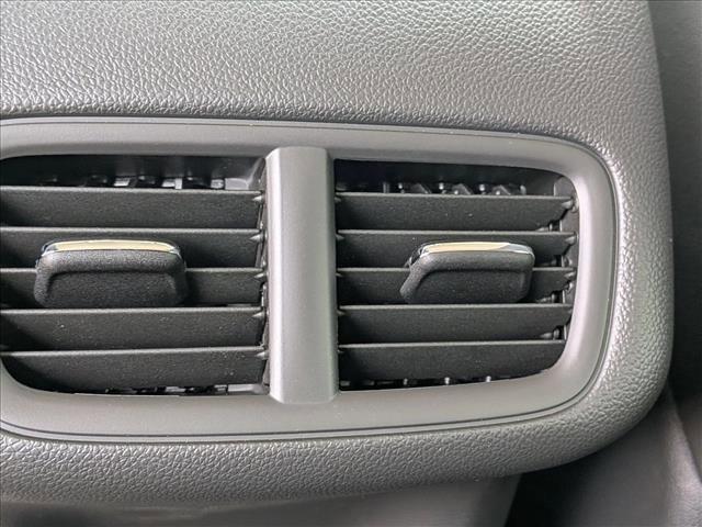 new 2025 Buick Envision car, priced at $36,298