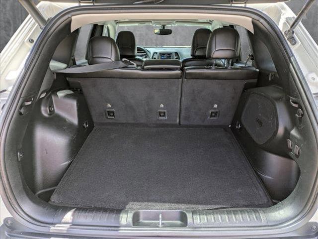 used 2019 Jeep Cherokee car, priced at $17,999