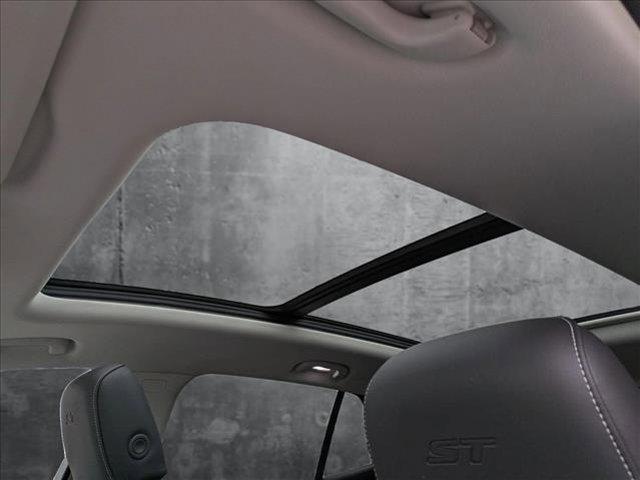 new 2025 Buick Envision car, priced at $43,234