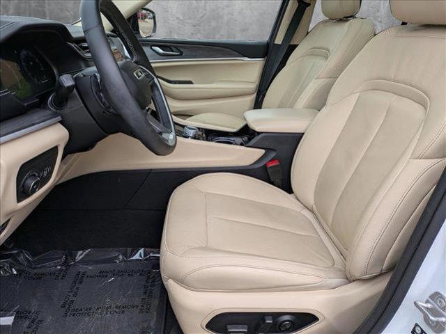 used 2022 Jeep Grand Cherokee car, priced at $34,499