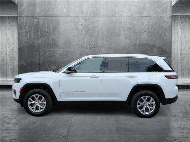 used 2022 Jeep Grand Cherokee car, priced at $34,499
