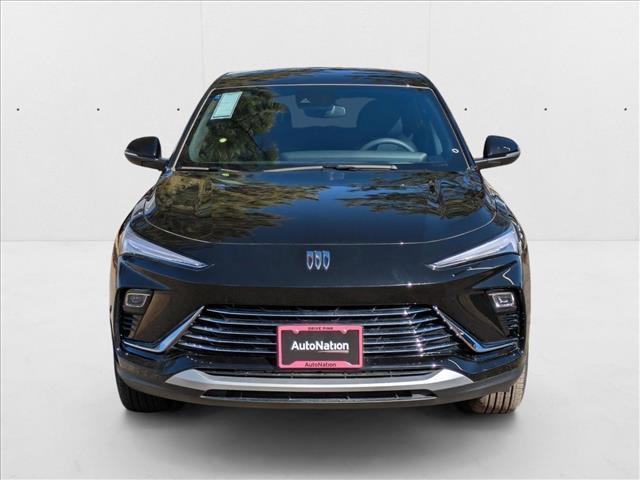 new 2025 Buick Envista car, priced at $23,999