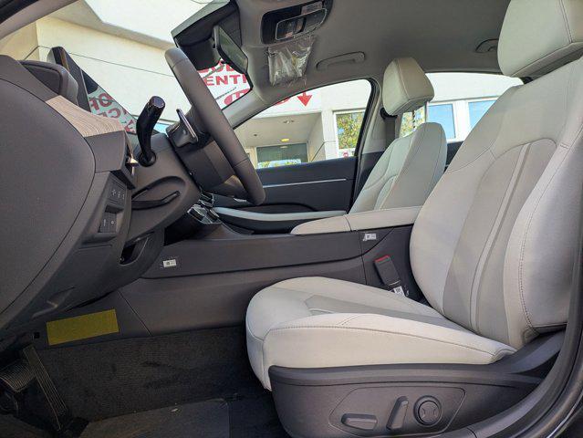 new 2025 Hyundai Sonata Hybrid car, priced at $32,705