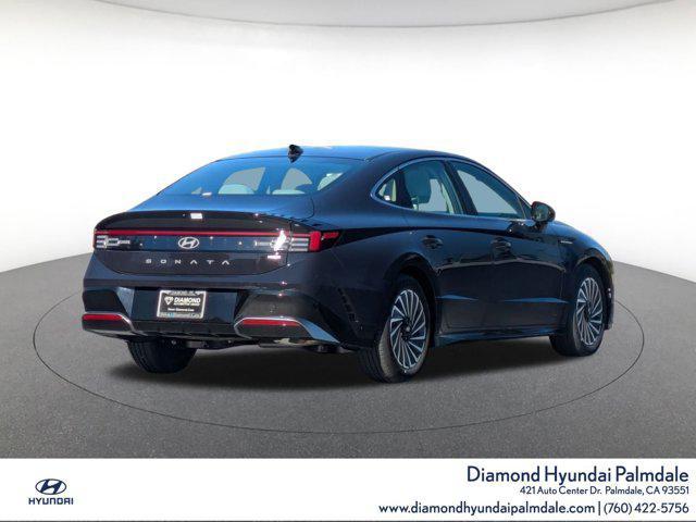 new 2025 Hyundai Sonata Hybrid car, priced at $32,705