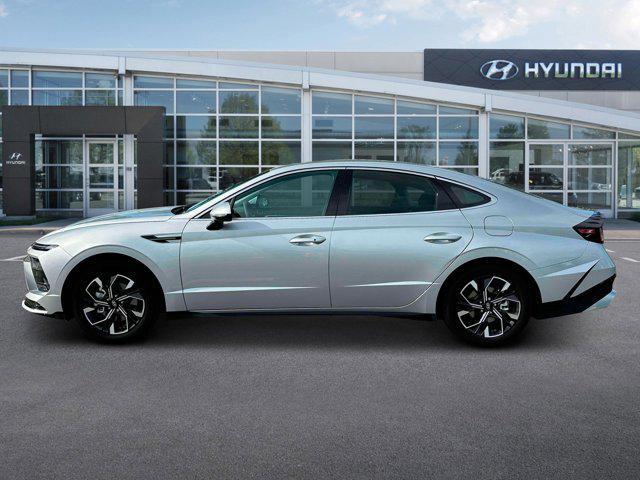 new 2024 Hyundai Sonata car, priced at $29,205